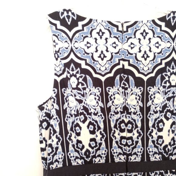 Talbots Blue & White Medallion Print Fit & Flare Pleated Dress - Picture 7 of 9